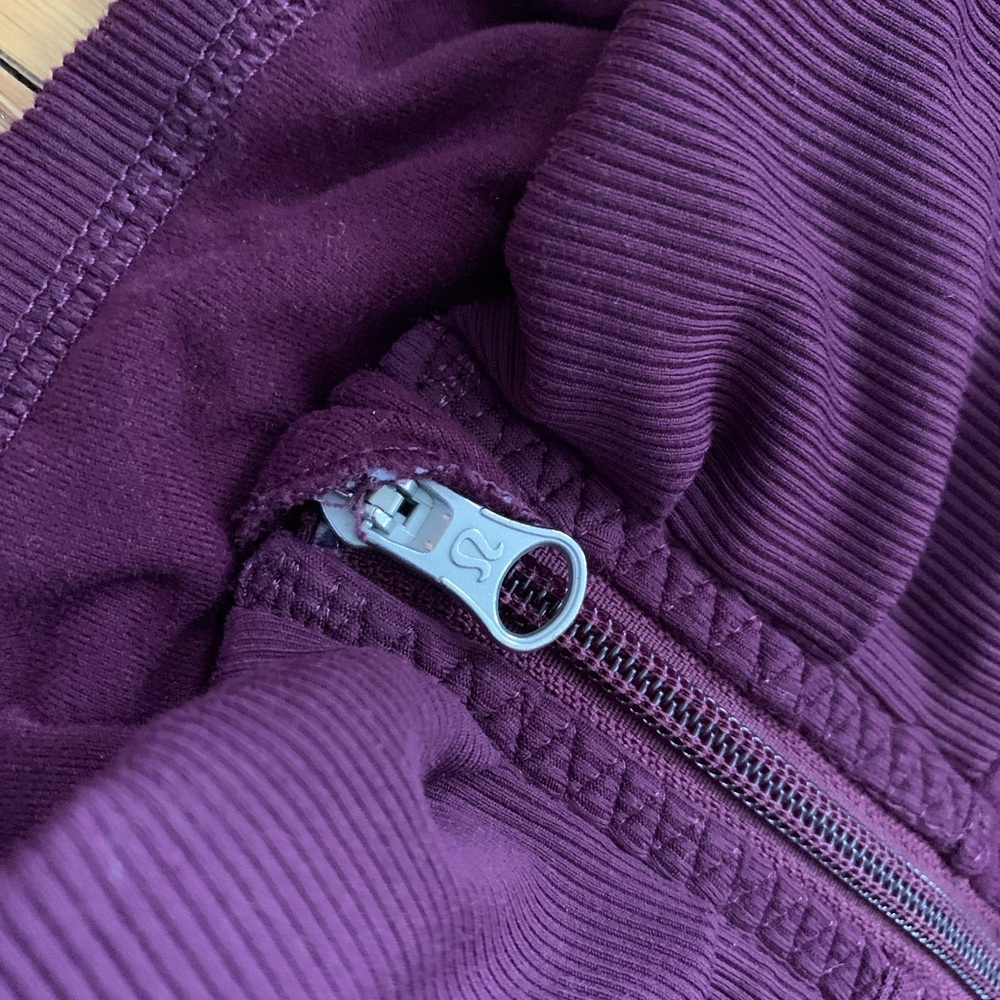 Lululemon full zip jacket in purple size S - Picture 5 of 9